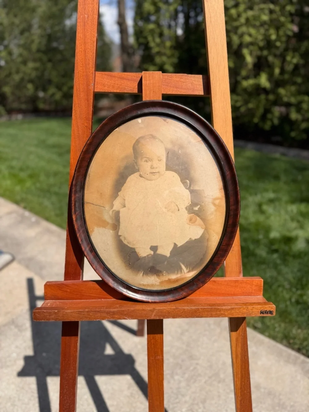 Antique Convex Bubble Glass Baby Portrait Oval Frame Vernie Noel 1923